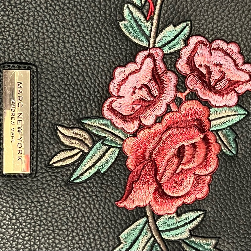 Marc New York Elegant Black Floral Embroidered Women's Bag - Picture 3 of 8